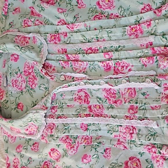 Lanz of Salzburg 1X flannel pajama set. Green pink + yellow EUC - Picture 14 of 14